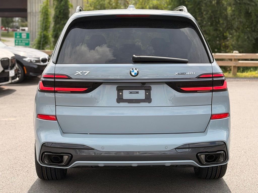 New 2027 Brooklyn Grey Metallic BMW xDrive40i image 4