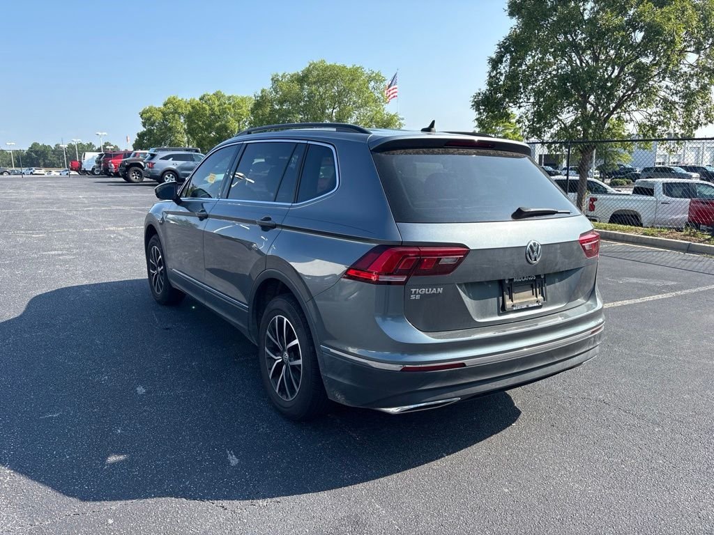 Used 2021  Volkswagen 2.0T SE image 6