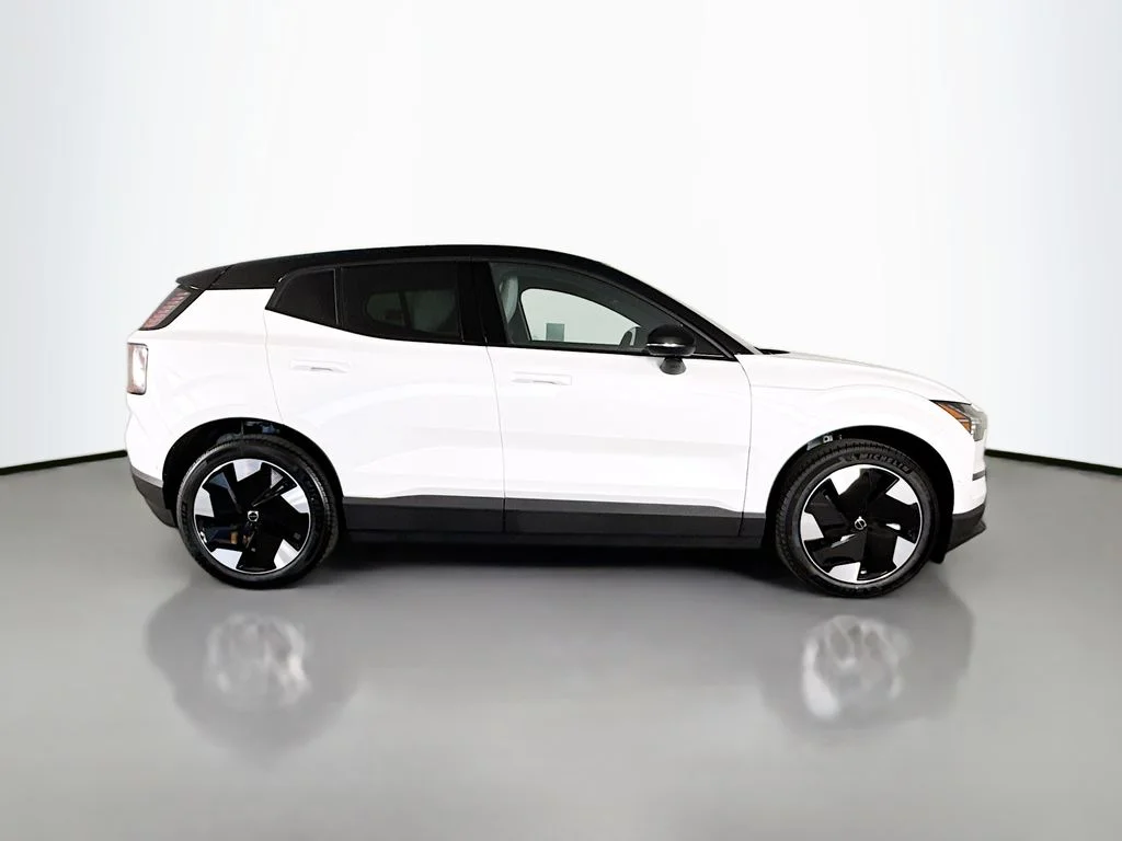 New 2026 White Volvo Twin Motor Performance Ultra image 8