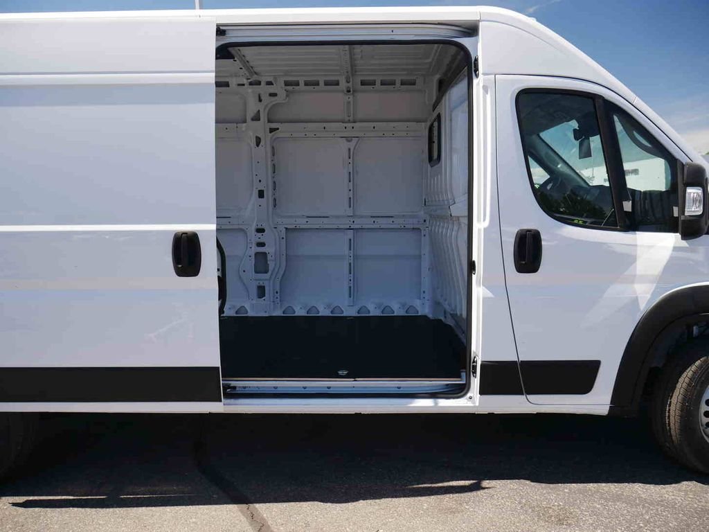New 2026 Bright White Clear-Coat Exterior Paint RAM  image 17