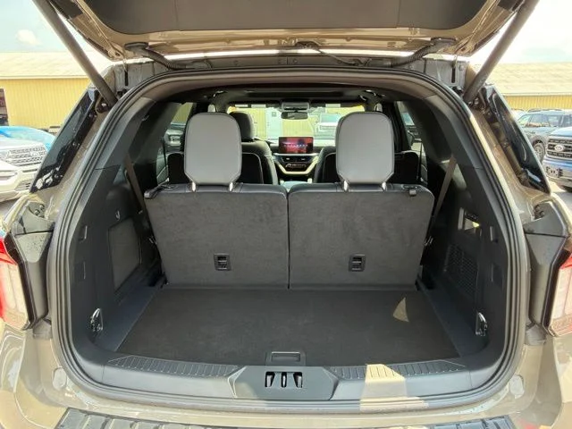 Used 2026 Gray Ford Tremor image 49