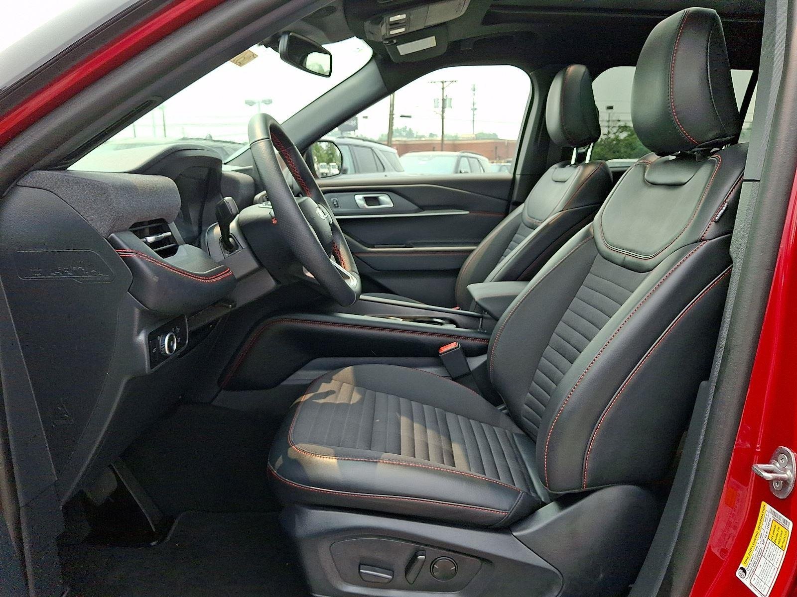 New 2026 Rapid Red Metallic Tinted Clearcoat Ford ST-Line image 6