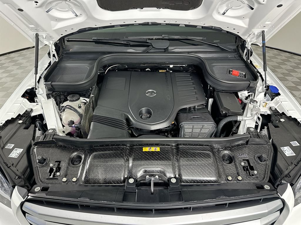 New 2026 Polar White Mercedes-Benz GLS 450 image 33