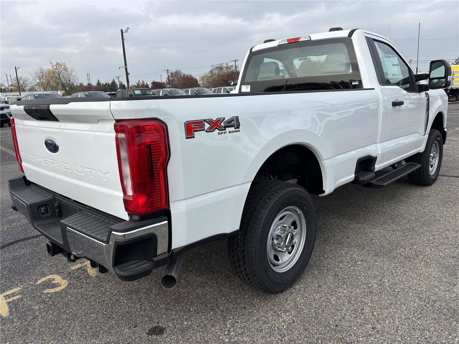 2026 Ford F-350 Super Duty XL - Photo 6