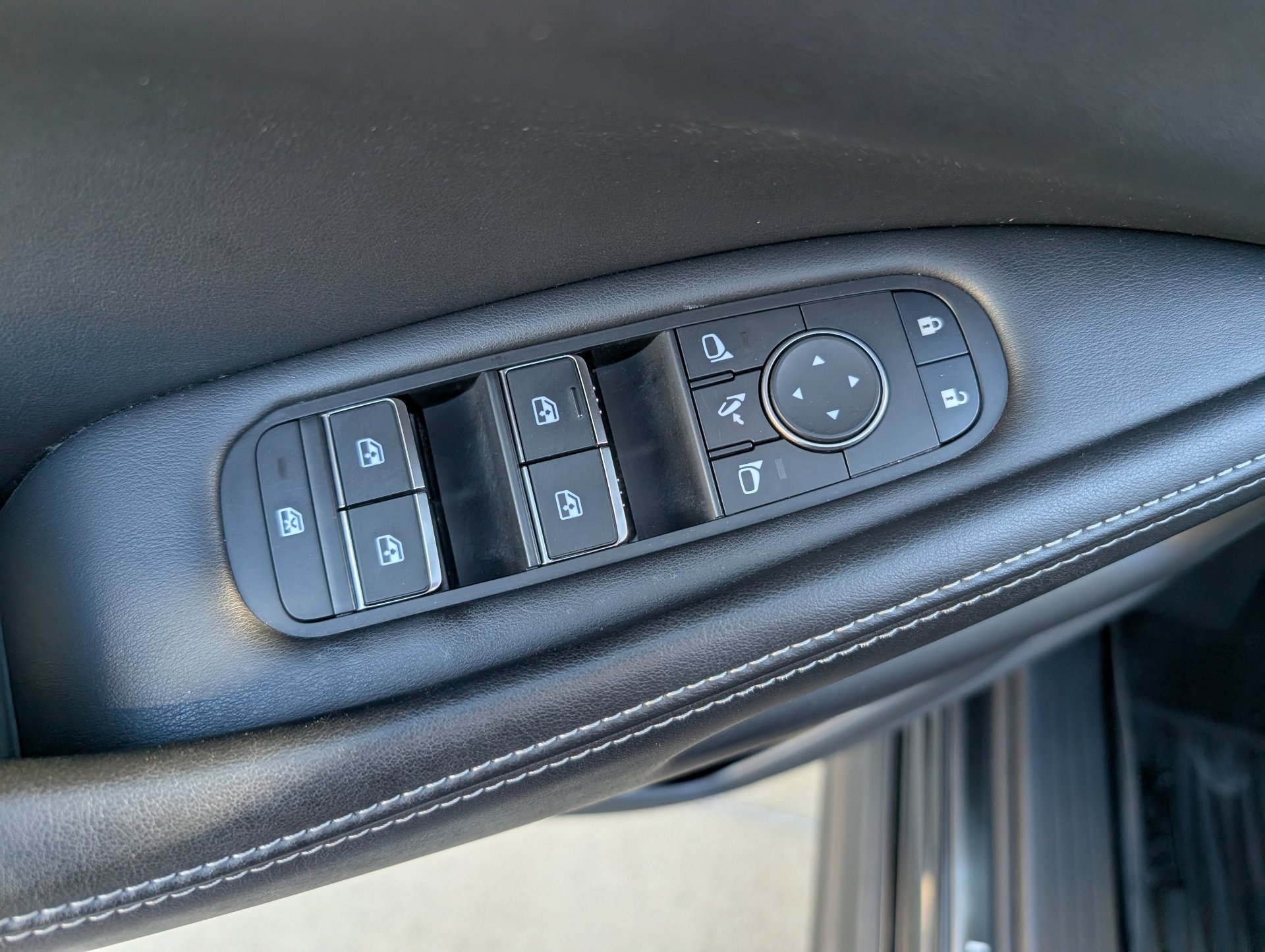 2023 INFINITI QX60 SENSORY - Photo 22
