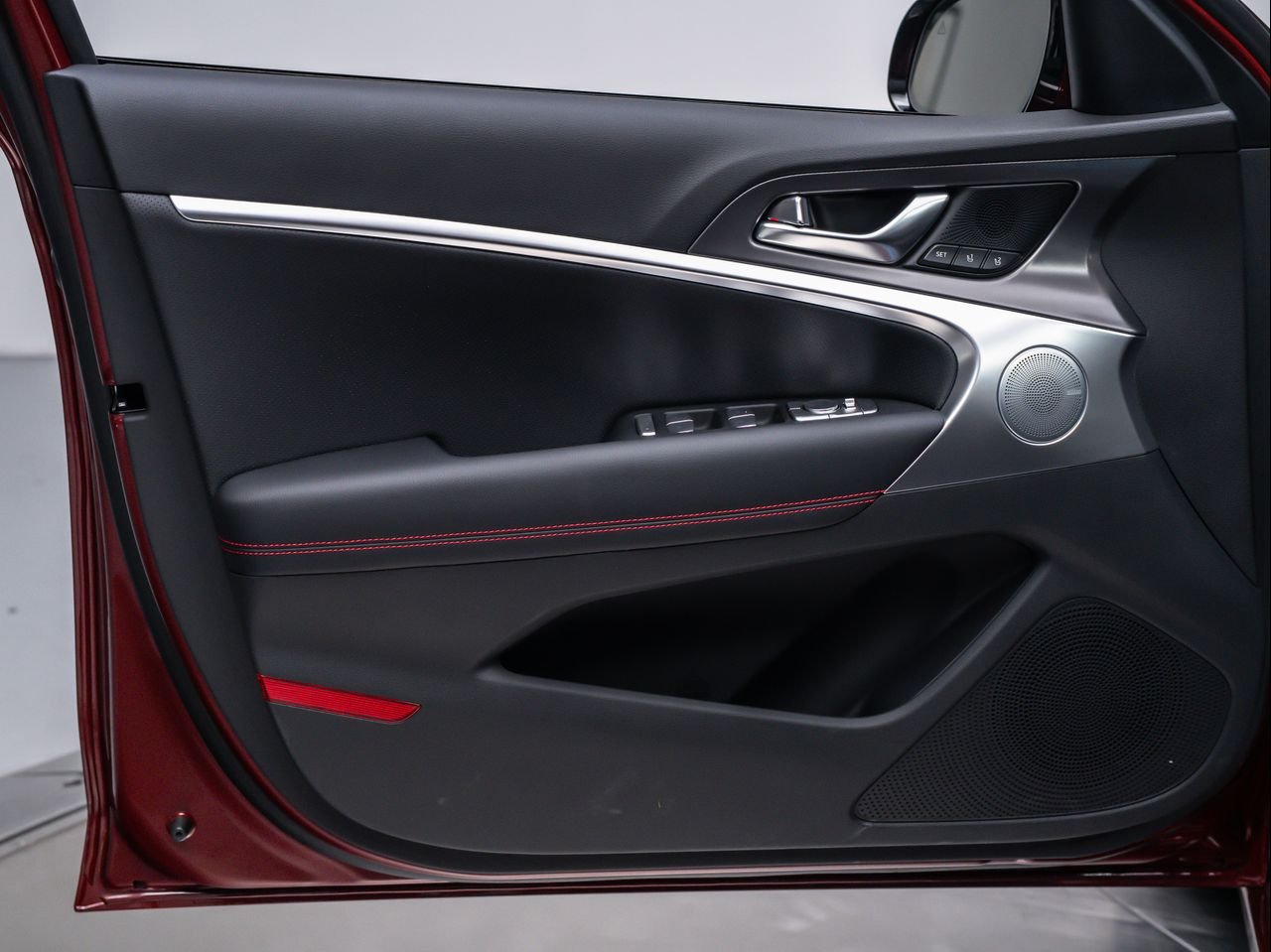New 2026 Cavendish Red Genesis 3.3T SPORT PRESTIGE image 28