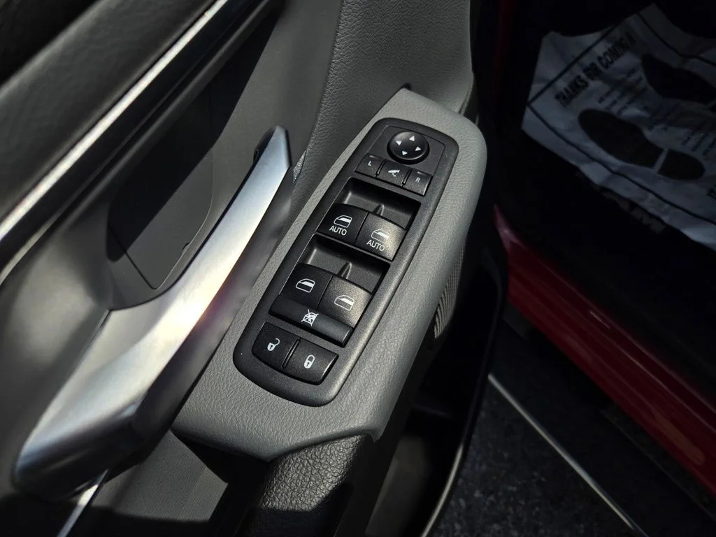 Used 2019 Red Ram Big Horn/Lone Star image 14
