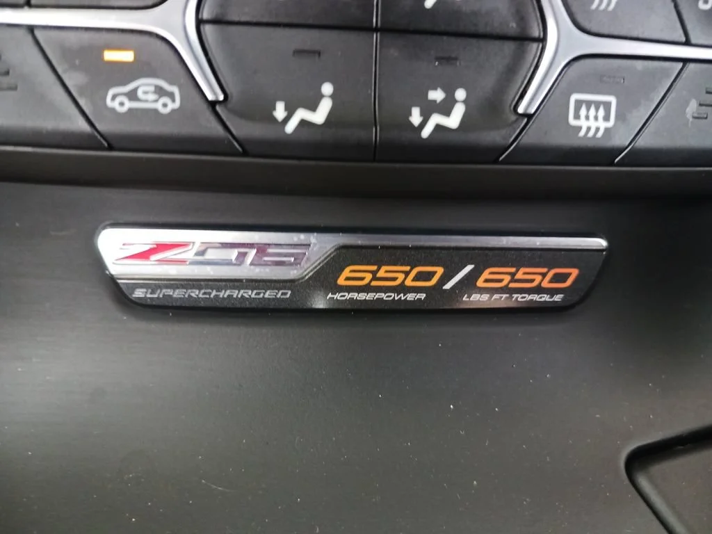 Used 2015 TORCH RED Chevrolet Z06 2LZ image 36