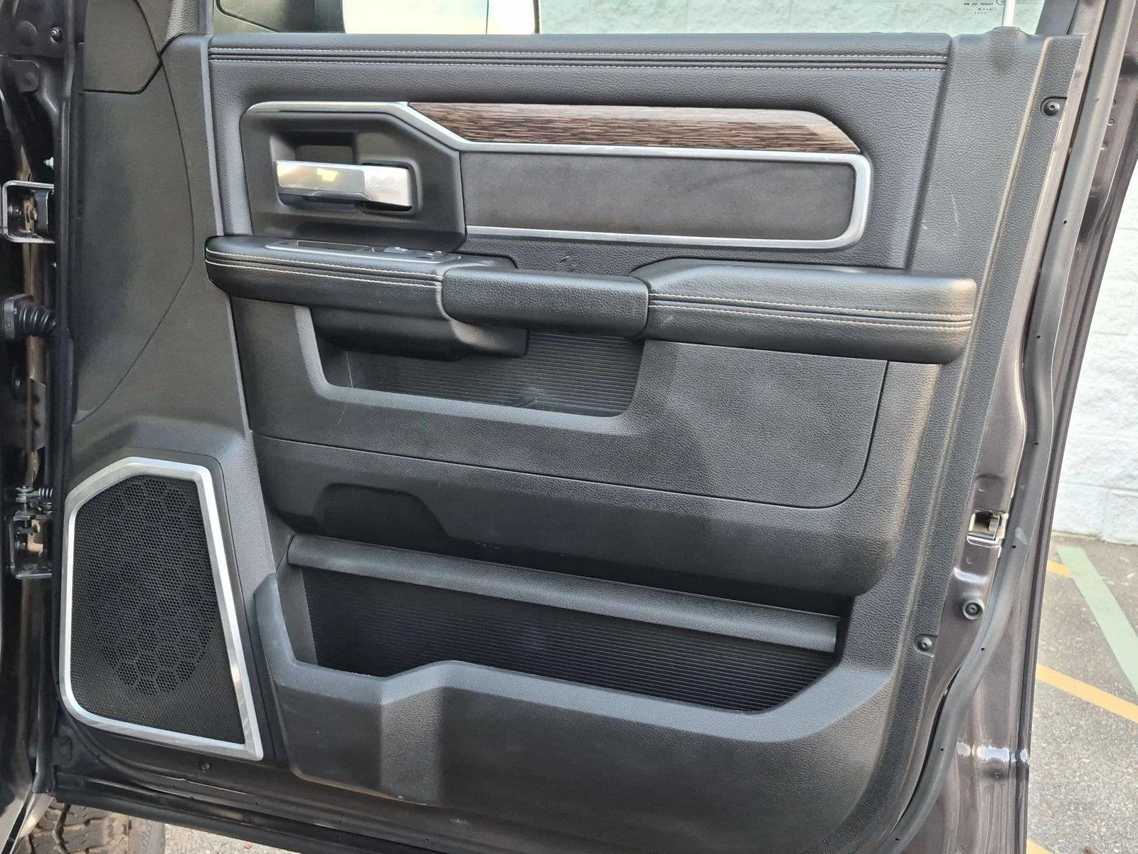 Used 2021 Granite Crystal Metallic Clearcoat Ram Laramie image 33