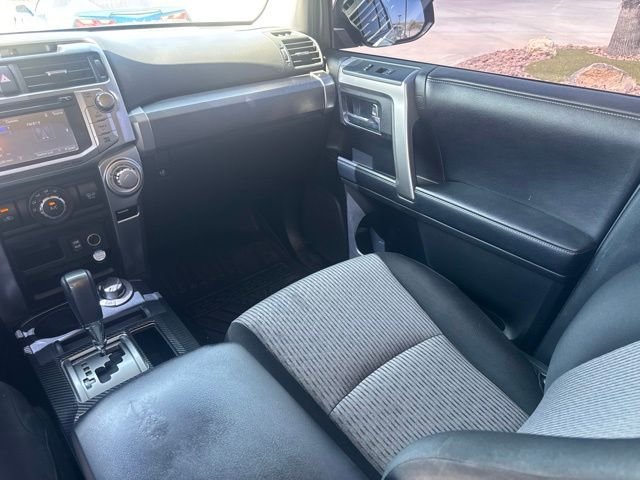 2018 Toyota 4Runner SR5 - Photo 17