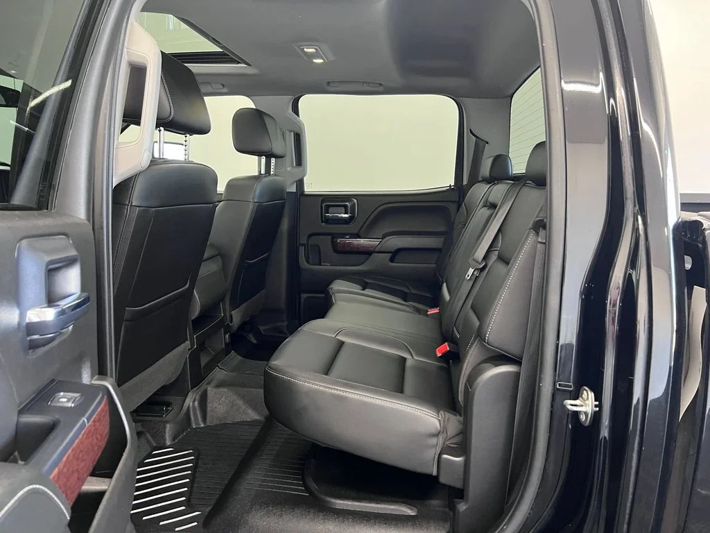 Used 2019 Onyx Black GMC SLT image 21