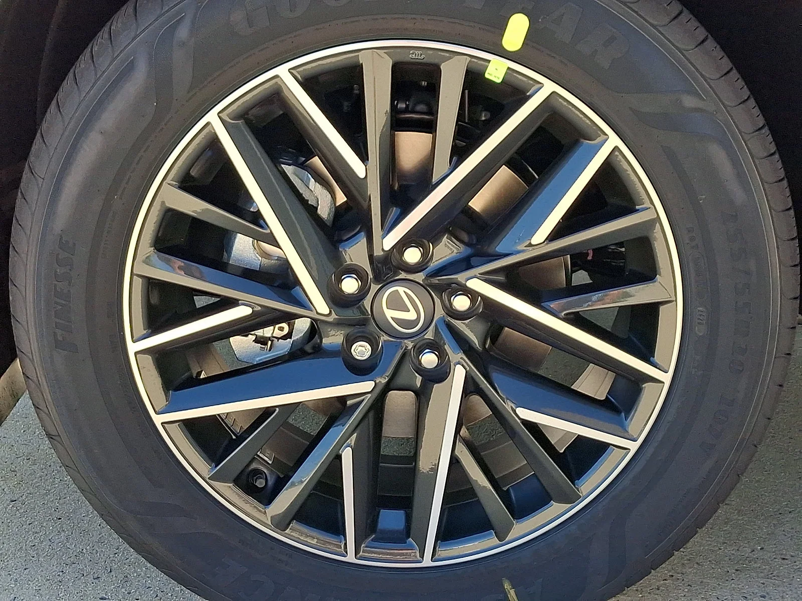 New 2026 Wind Chill Pearl Lexus  image 5