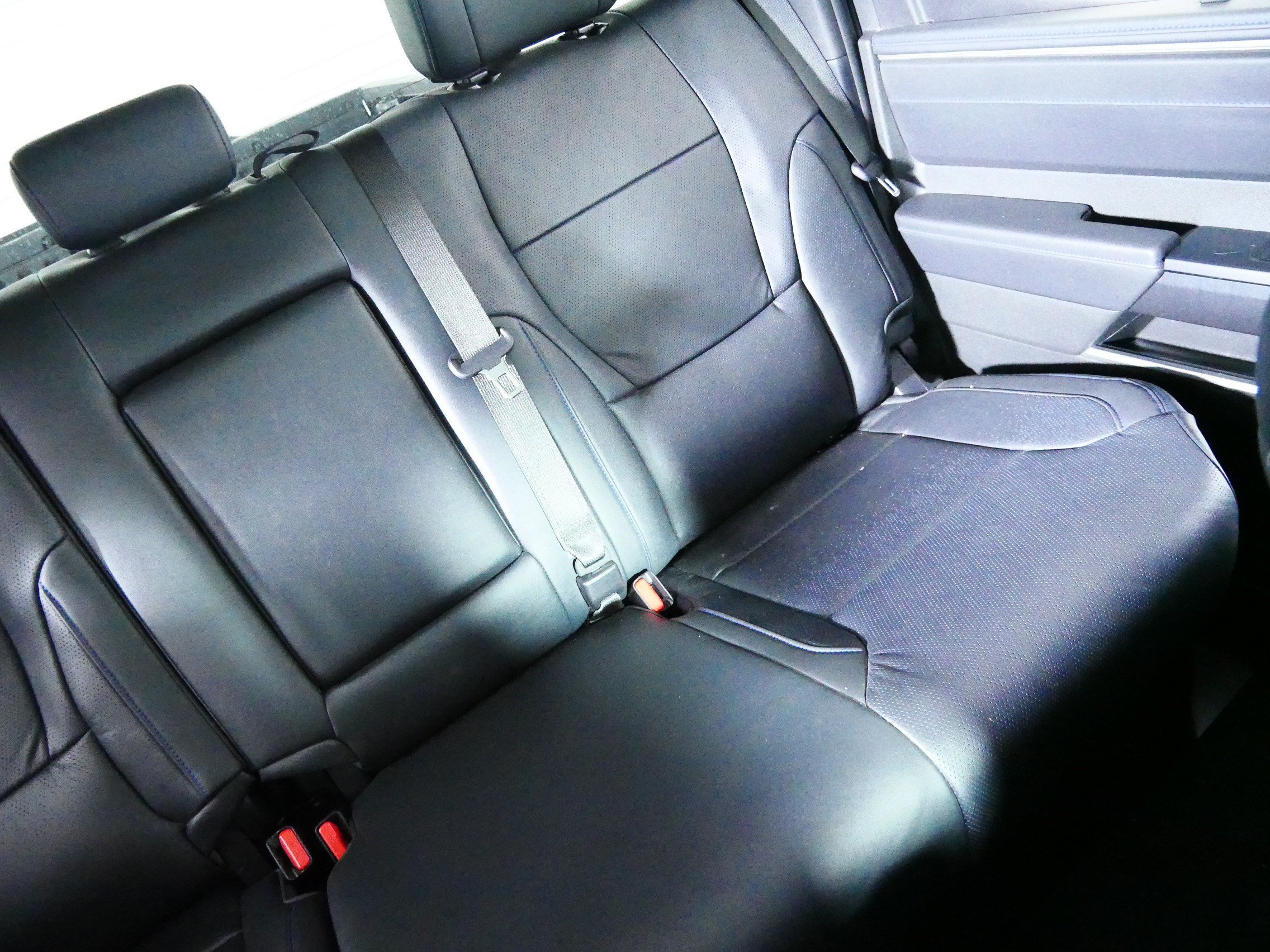 2025 Toyota Tundra Platinum - Photo 14