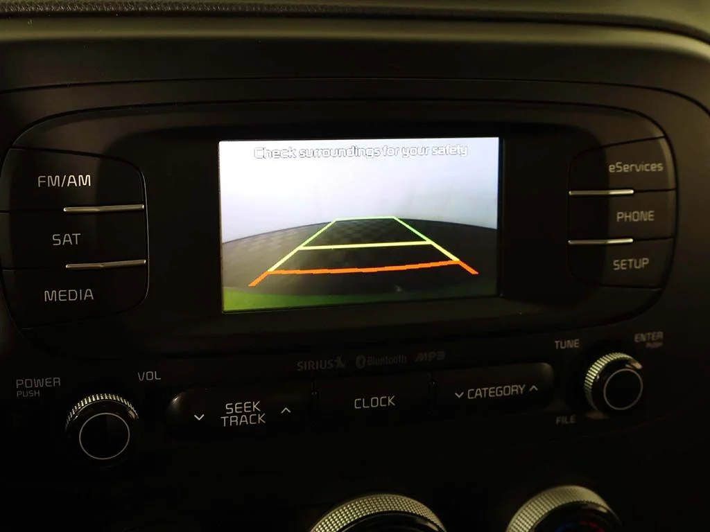 Used 2015 Green Kia Base image 37