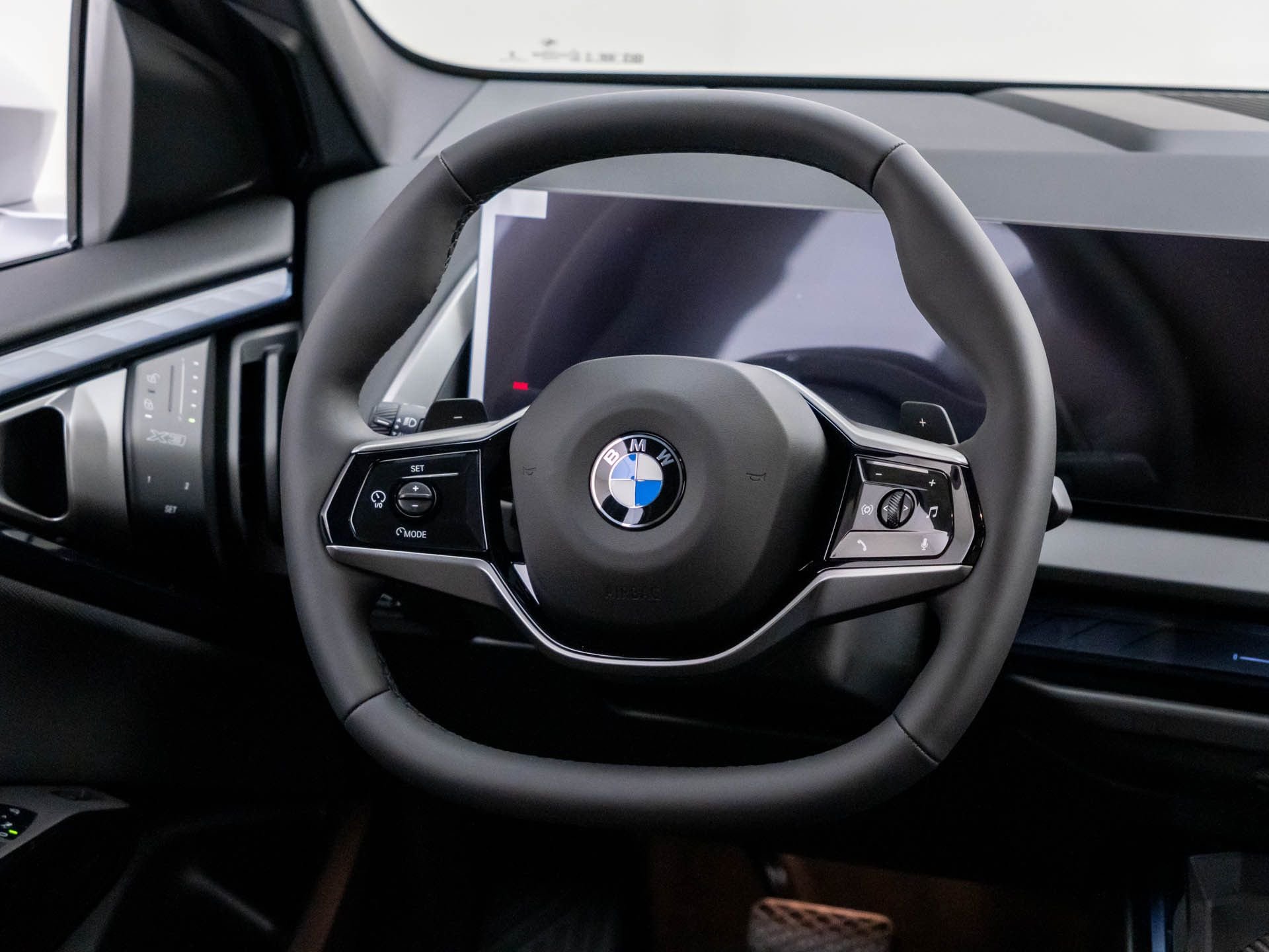 New 2026 Mineral White Metallic BMW 30 xDrive image 11