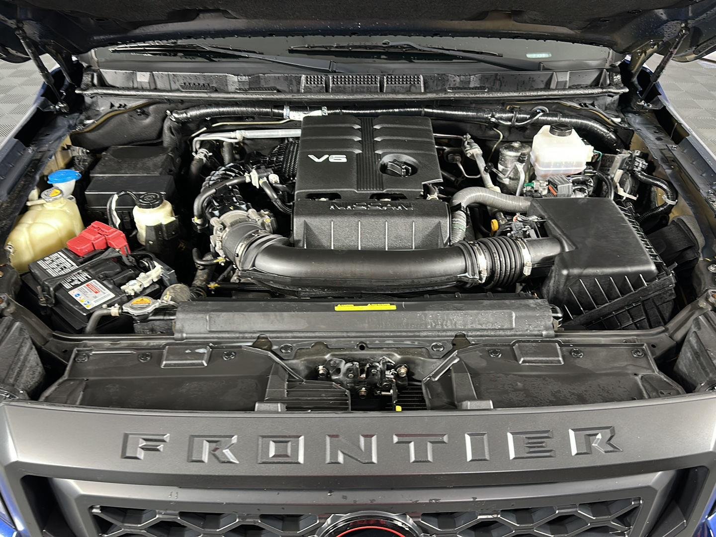Certified Used 2023 Deep Blue Pearl Nissan PRO-4X image 15