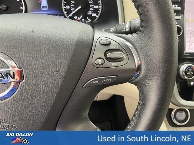 Used 2022 Scarlet Ember Tintcoat Nissan SL image 10