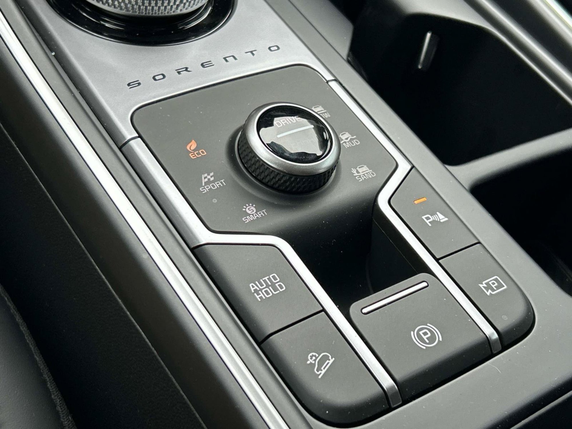 New 2026 Snow White Pearl Kia EX image 30