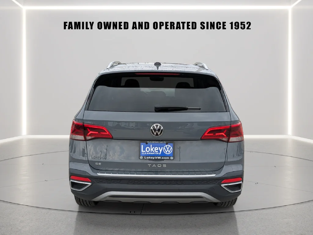 Used 2023 Gray Volkswagen 1.5T SE image 5