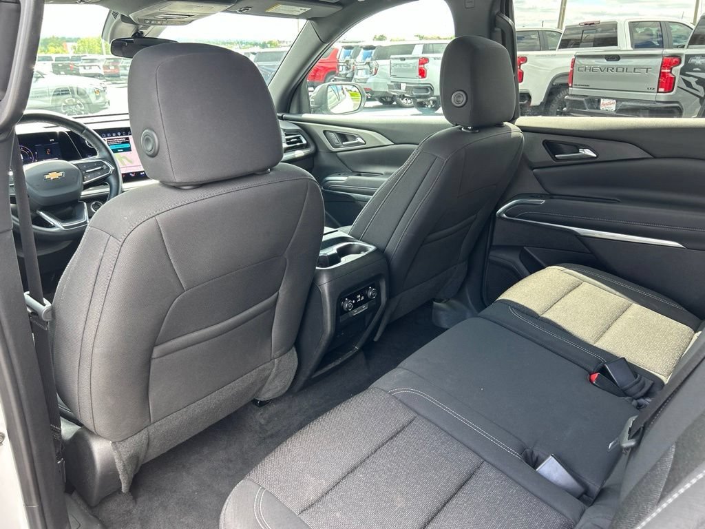 Used 2025 Summit White Chevrolet LT image 35