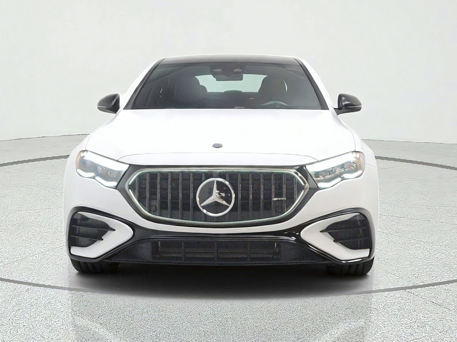 Used 2027 MANUFAKTUR Moonlight White Magno Mercedes-Benz AMG® E 53 Hybrid Sedan image 2