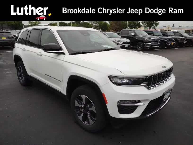 2022 Jeep Grand Cherokee 4xe 4x4's photo