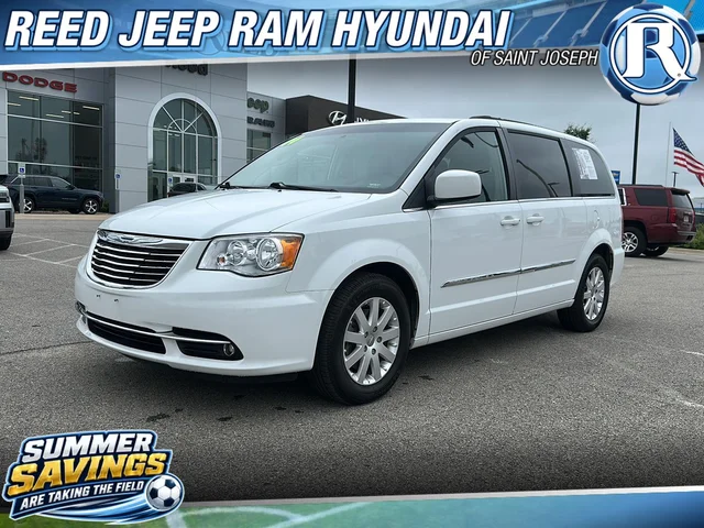 2014 Chrysler Town & Country Touring