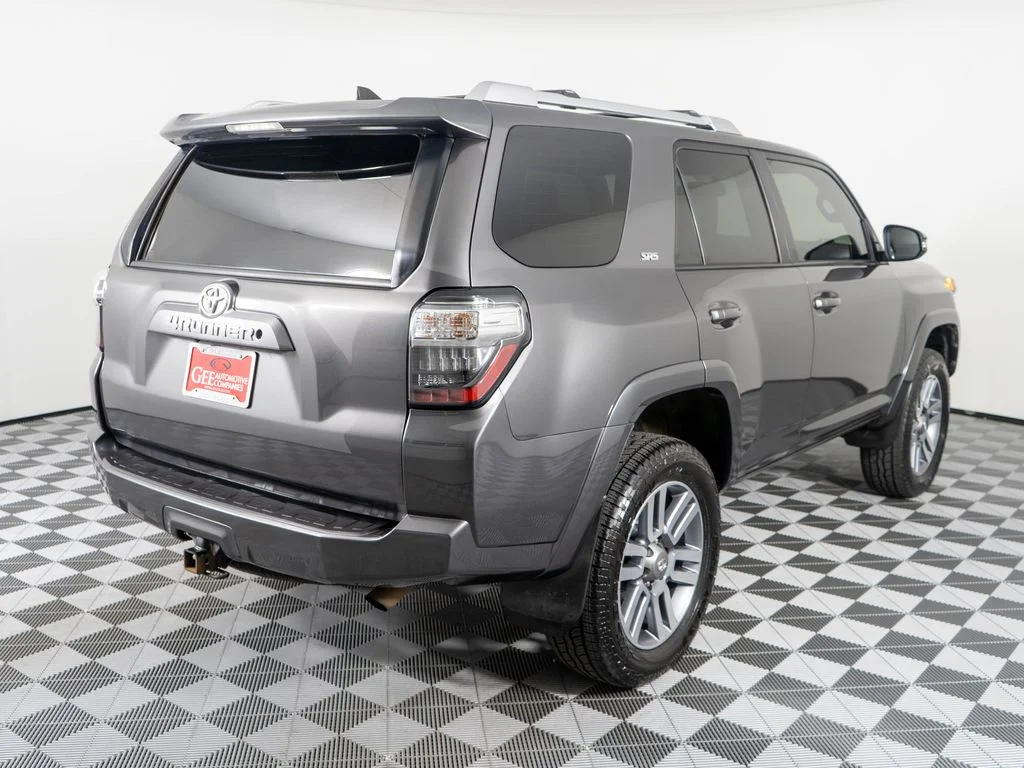 Used 2016 Gray Toyota SR5 Premium image 6