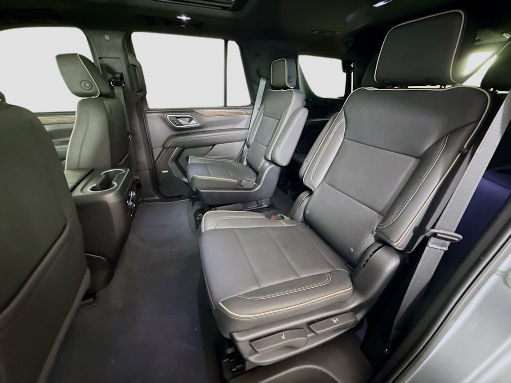 Used 2024 Sterling Gray Metallic Chevrolet Premier image 25