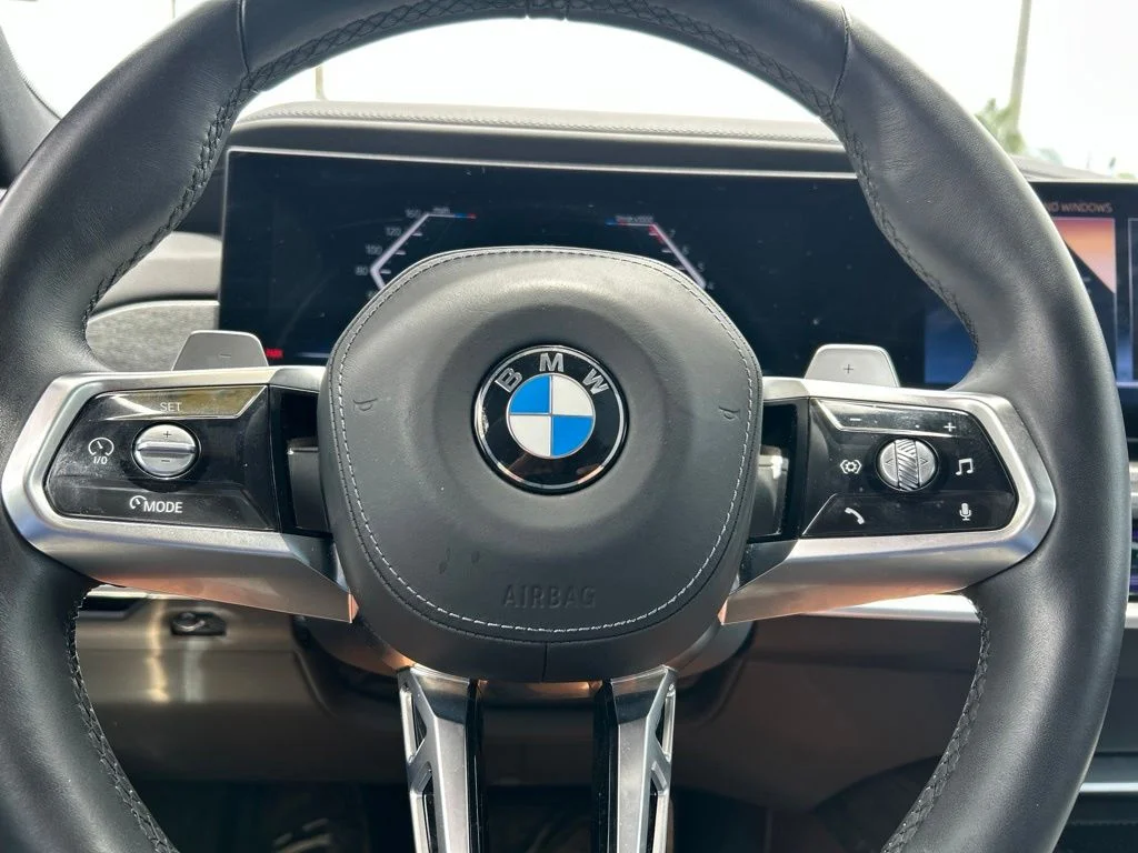 Used 2025 Carbon Black Metallic BMW 740i image 23