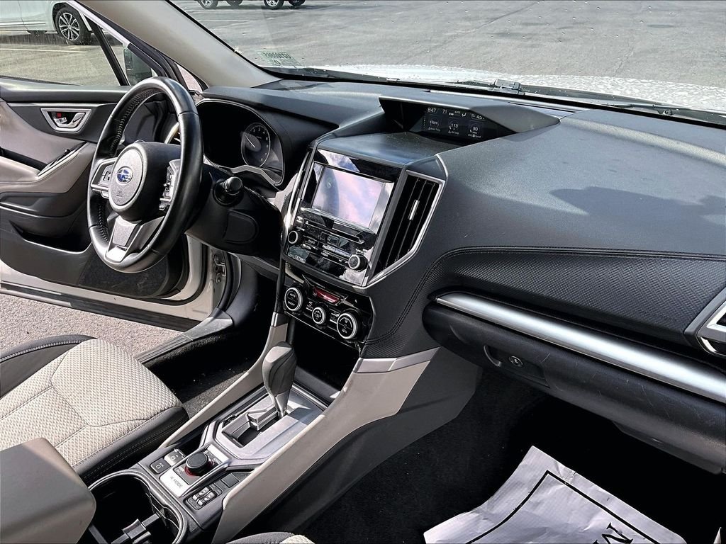 Used 2023 Crystal White Pearl Subaru Premium image 14