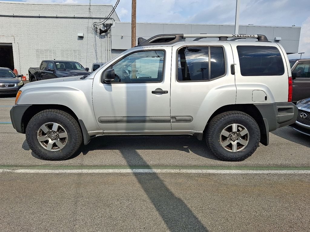 Used 2012 Silver Nissan PRO-4X image 4