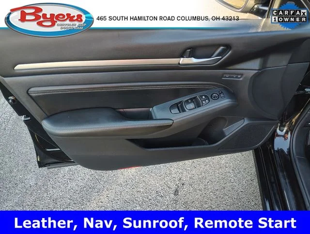 Used 2019 Black Nissan 2.5 Platinum image 8