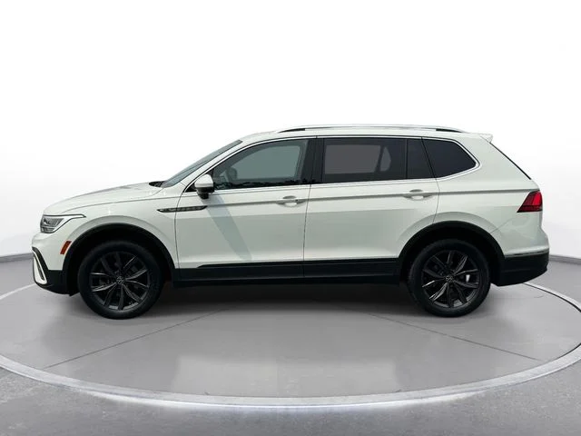 Used 2022 White Volkswagen 2.0T SE image 5