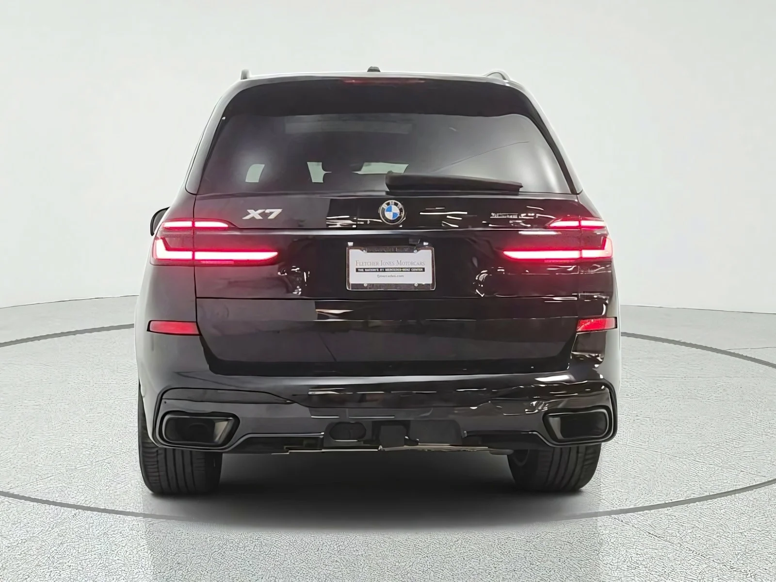 Used 2024 Black Sapphire Metallic BMW xDrive40i Sports Activity Vehicle image 6