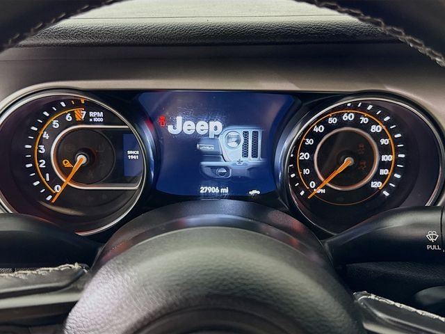 Used 2021 Black Jeep Sport image 12
