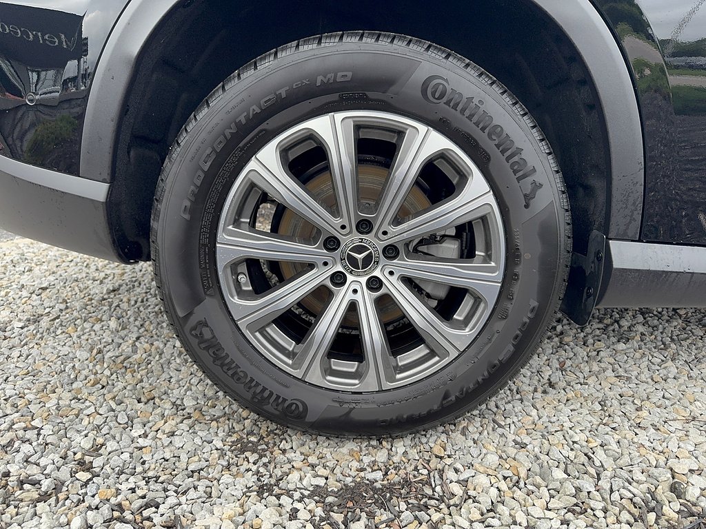 Certified Used 2026 Black Mercedes-Benz GLC 300 4MATIC® image 9