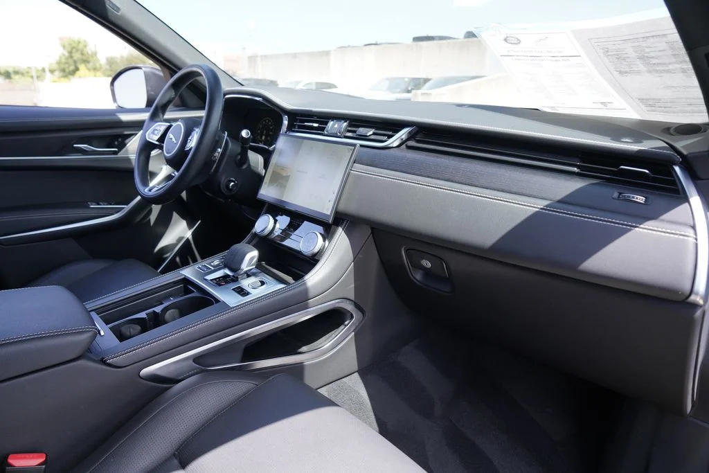 2026 Jaguar F-Pace R-Dynamic S - Photo 20