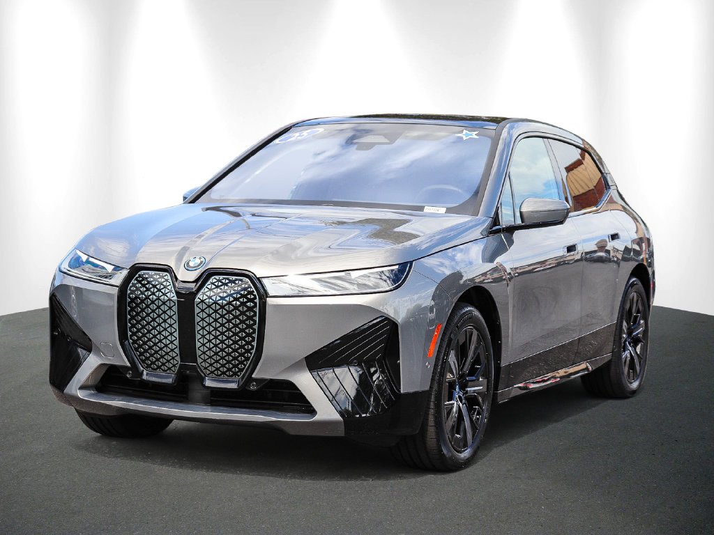 2025 BMW iX photo 3