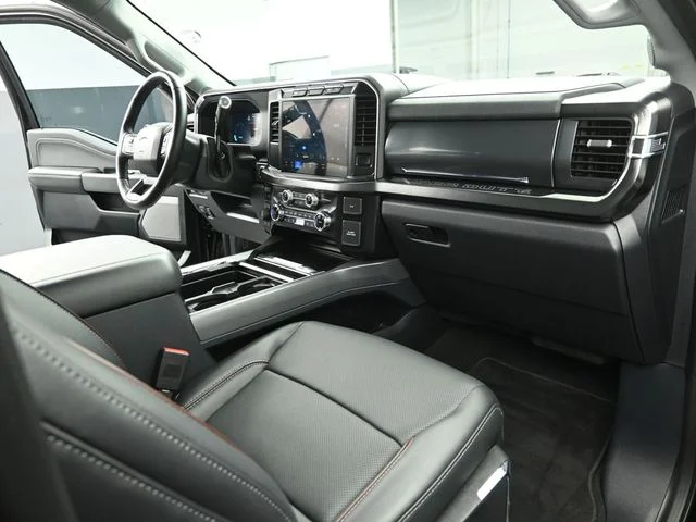 Used 2024 Agate Black Metallic Ford Lariat image 25