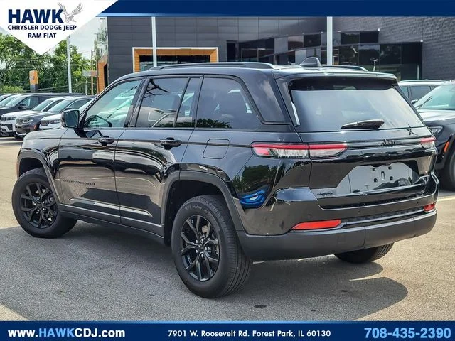 Certified Used 2025 Black Jeep Altitude X image 7
