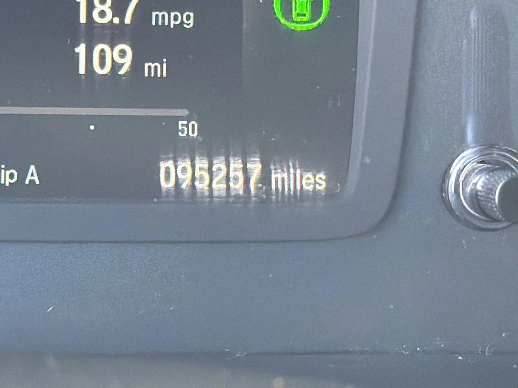 Used 2021 White Honda EX-L image 26