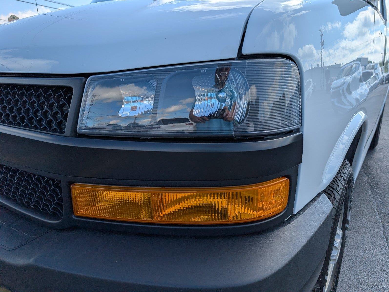 Used 2025 Summit White Chevrolet WT image 11