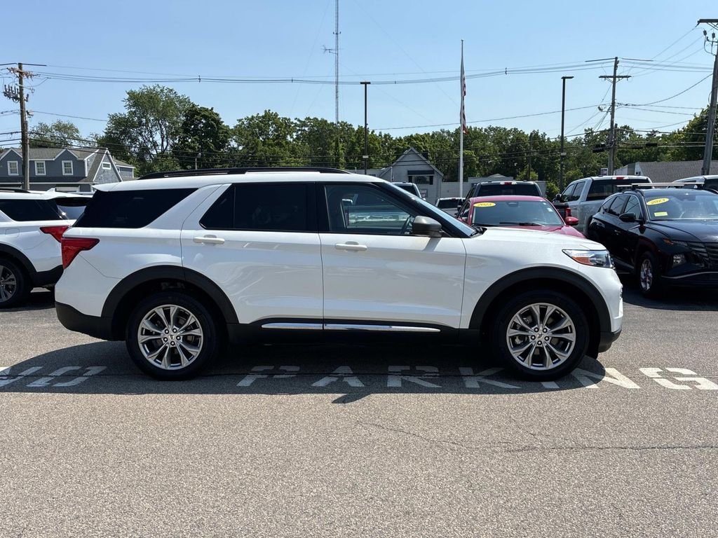 Used 2023 White Ford XLT image 8