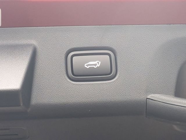 Used 2026 Red Hyundai SEL image 27