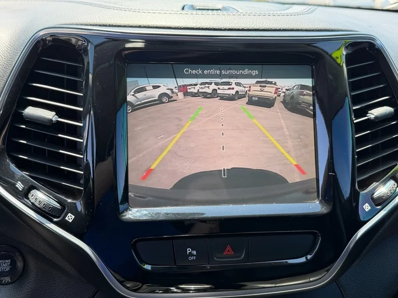 Used 2019 Diamond Black Cry Jeep Limited image 11