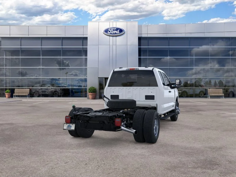 New 2026 Oxford White Ford XL image 33
