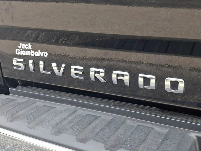 Used 2018 Black Chevrolet LT image 27
