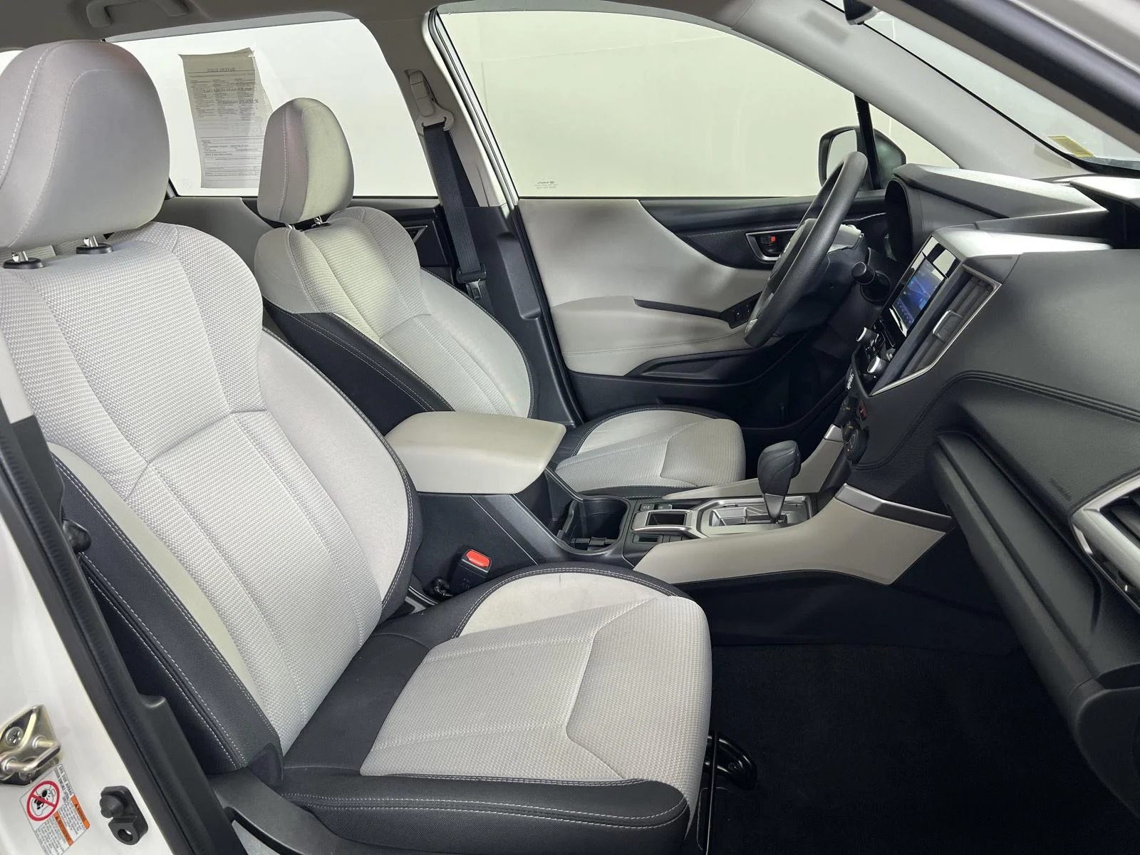 Used 2020  Subaru BASE image 19