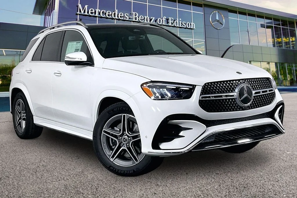 New 2026 White Mercedes-Benz GLE 450 image 1